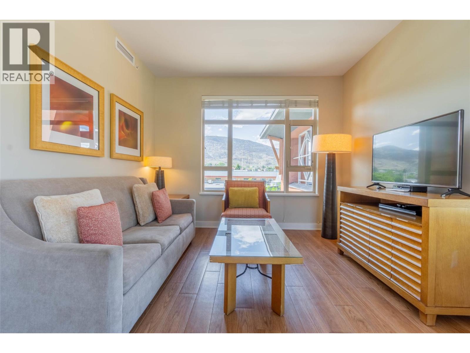 15 Park Place Unit# 407, Osoyoos