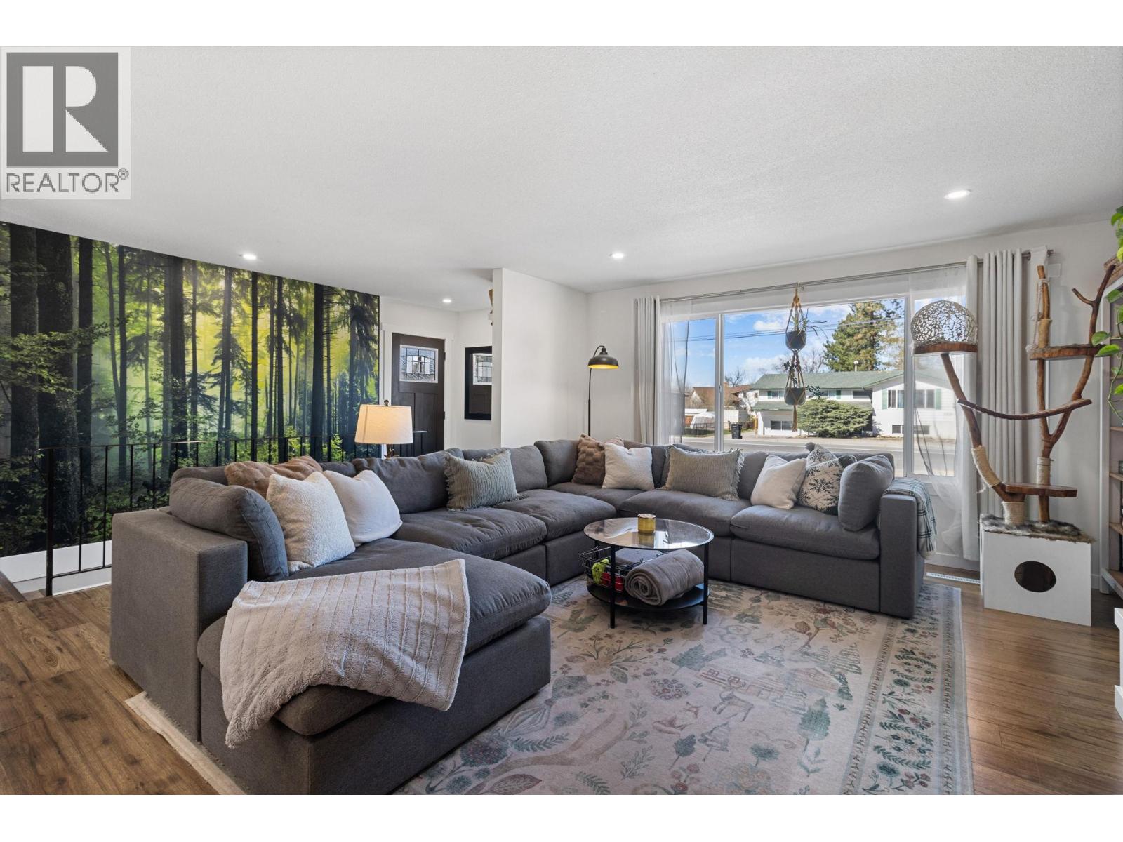 2605 Springfield Road, Kelowna