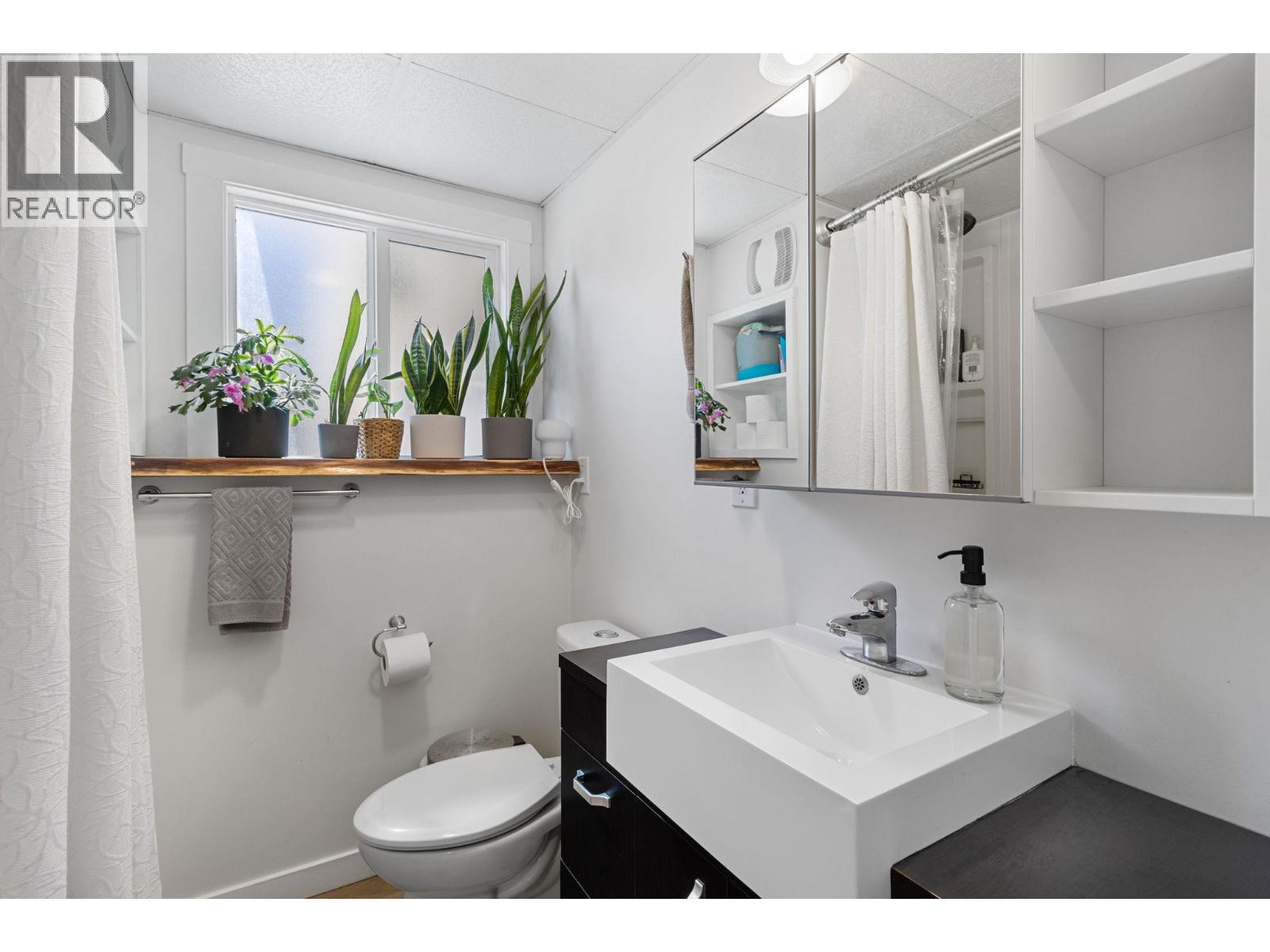 2605 Springfield Road, Kelowna