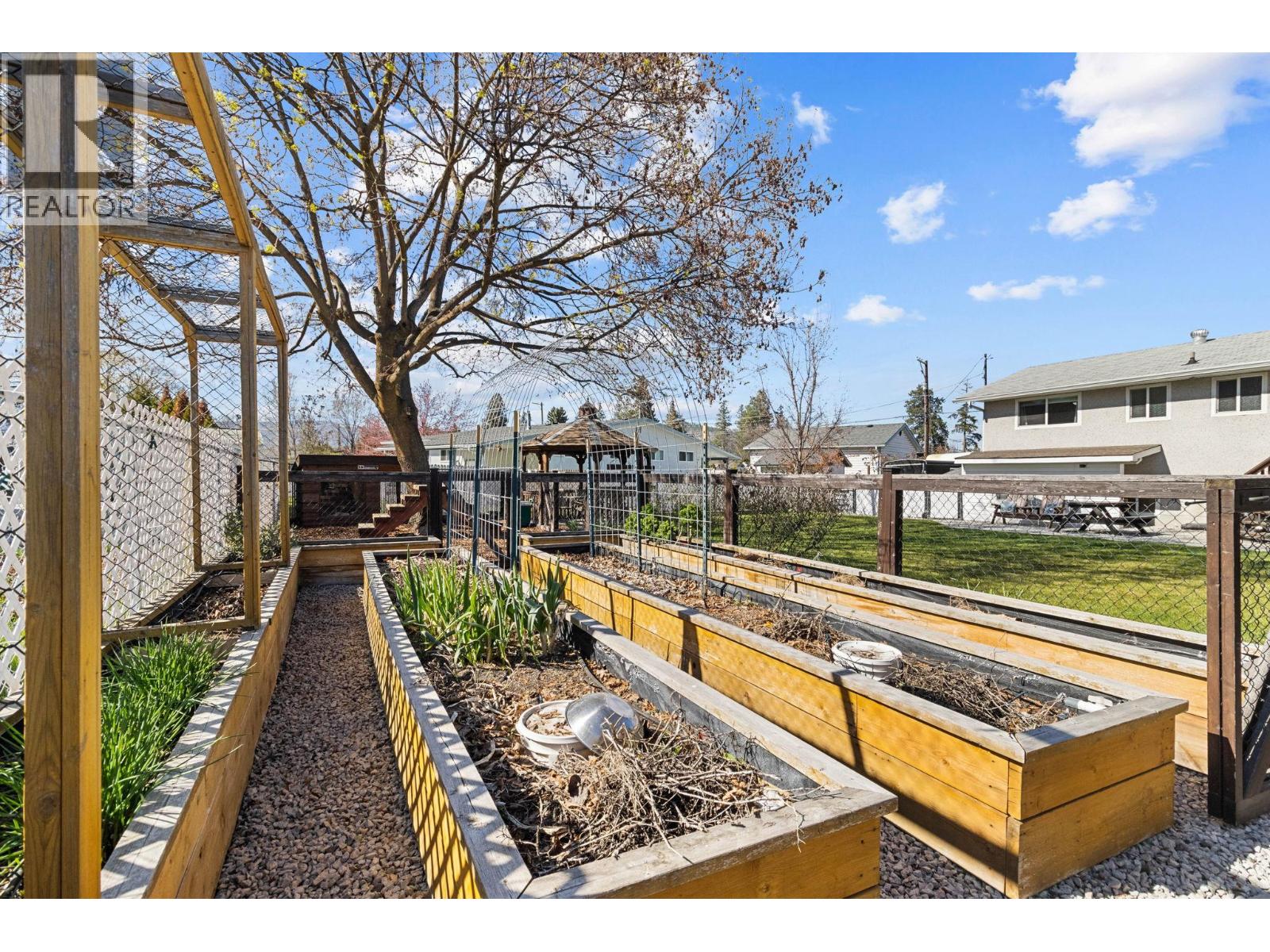 2605 Springfield Road, Kelowna