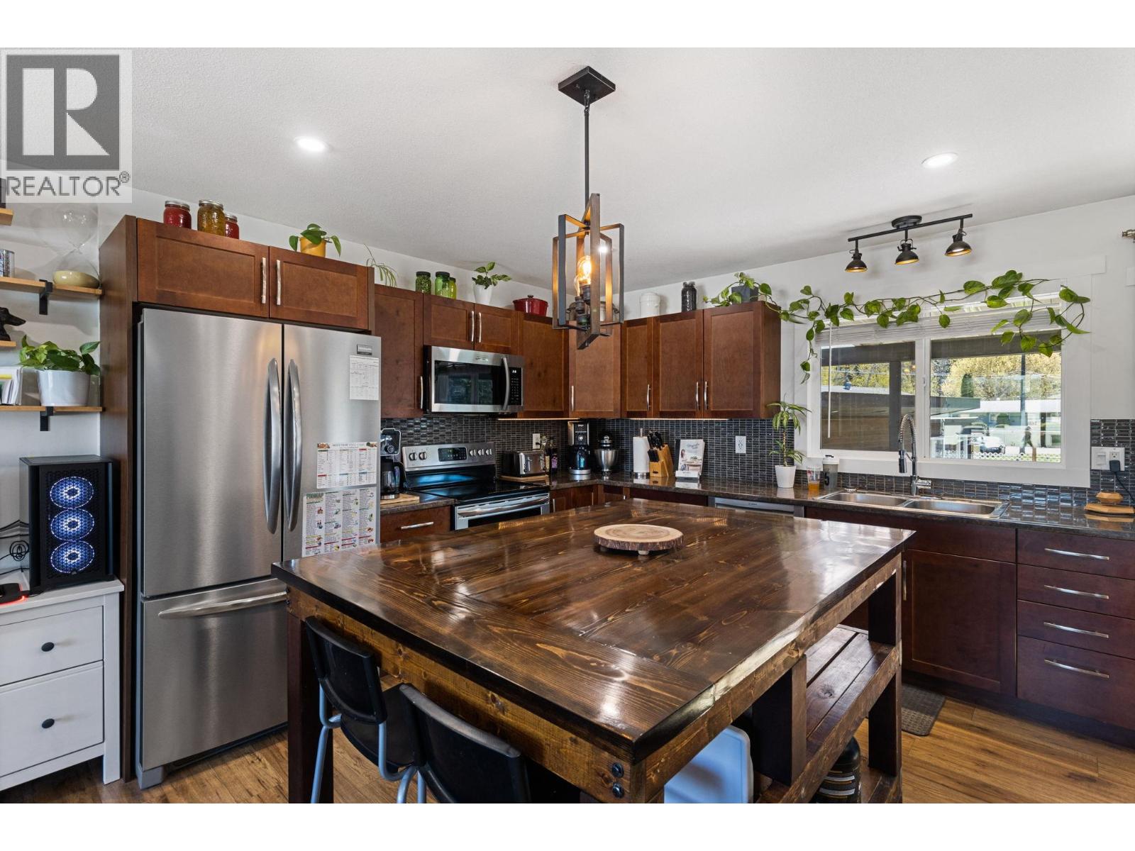 2605 Springfield Road, Kelowna