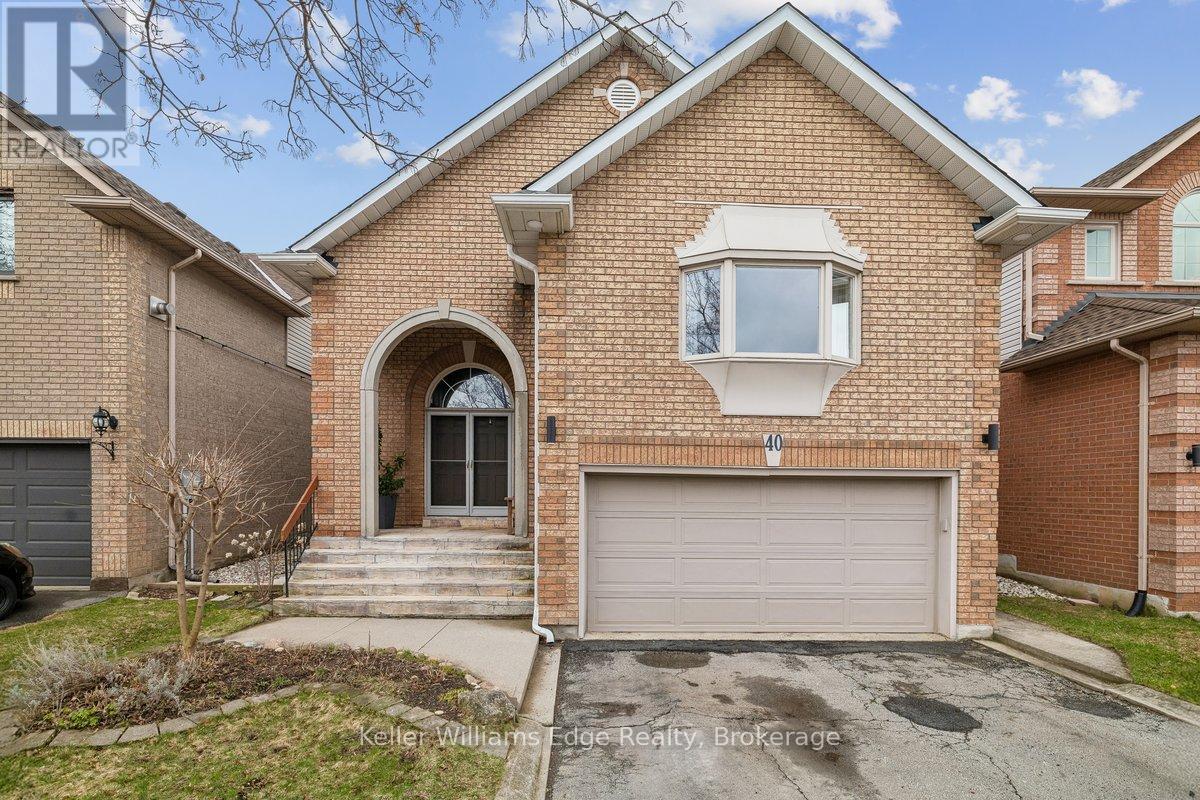 40 BROOKHURST CRESCENT - 1