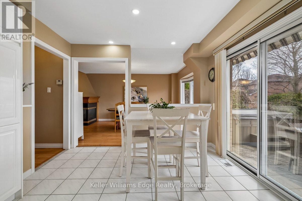 40 BROOKHURST CRESCENT - 10