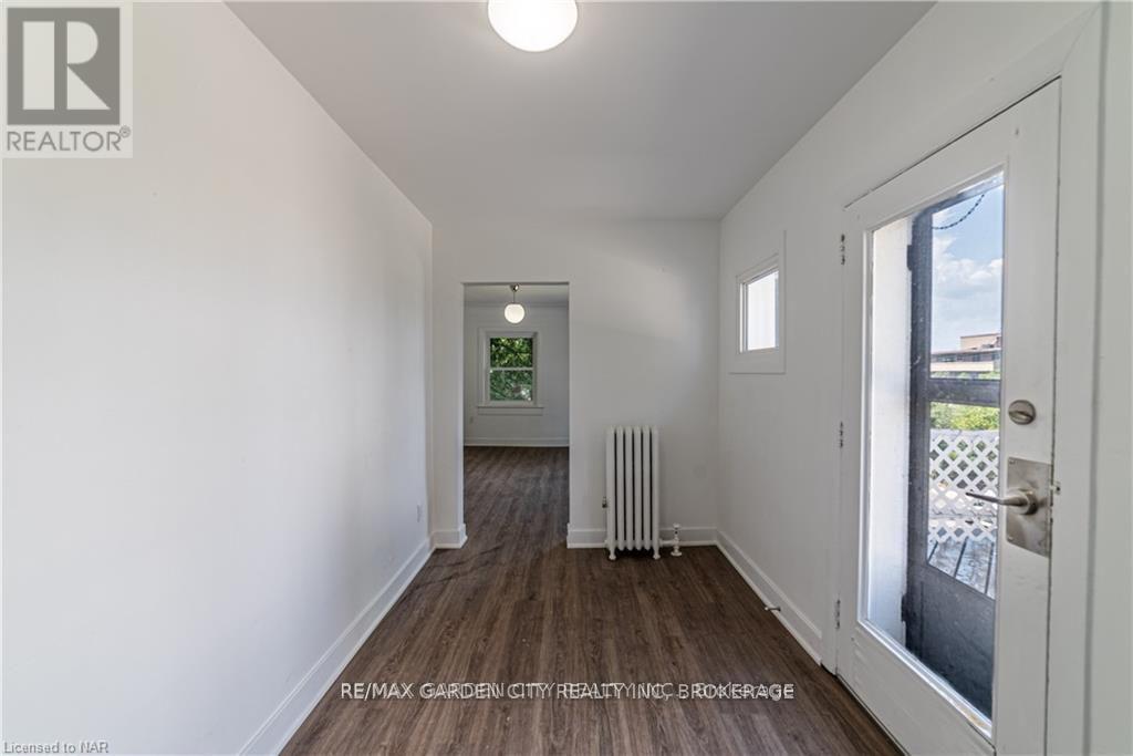 68 ARKLEDUN AVENUE - 11