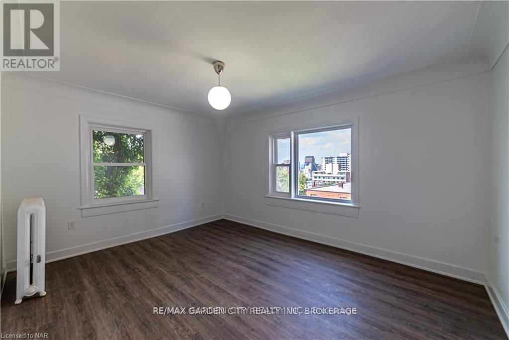 68 ARKLEDUN AVENUE - 12