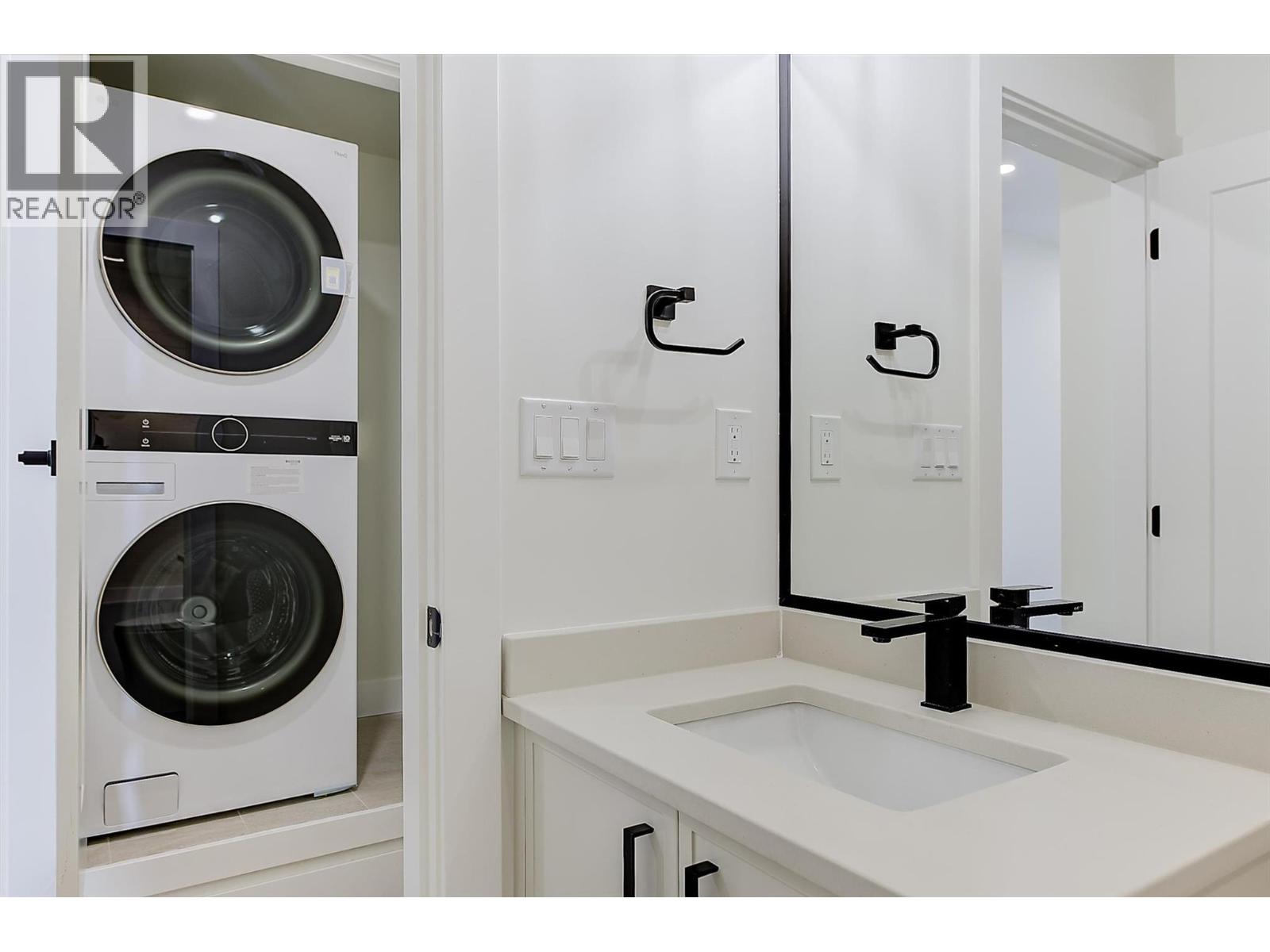 3590 Redecopp Road Unit# 4, Lake Country