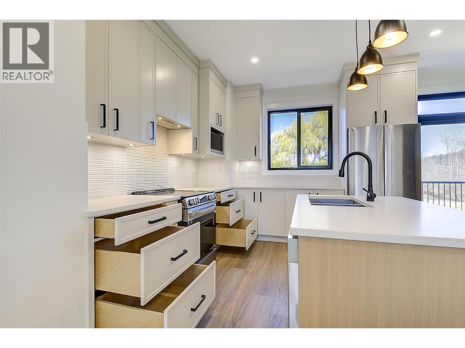 3590 Redecopp Road Unit# 4, Lake Country