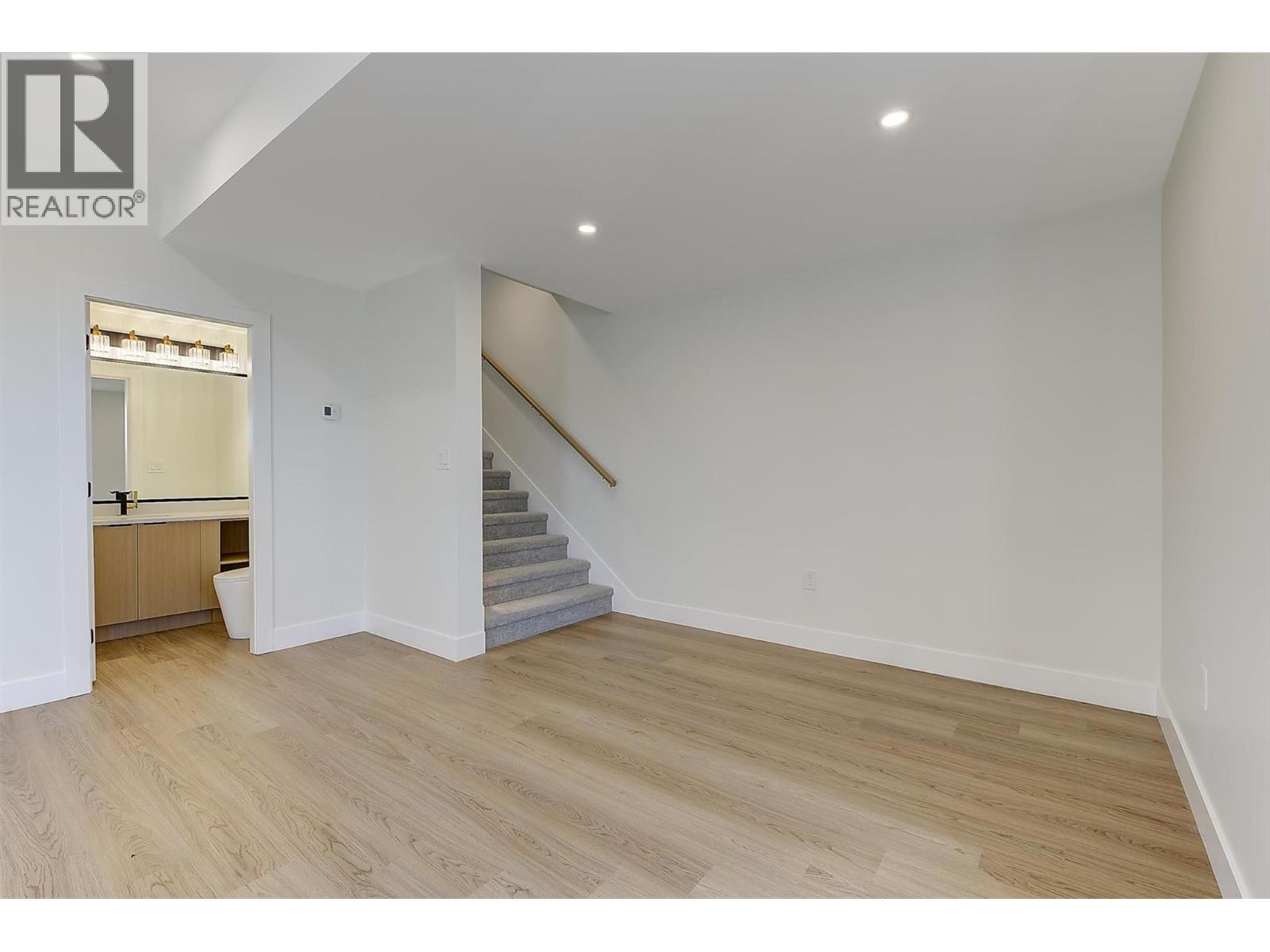 3590 Redecopp Road Unit# 4, Lake Country