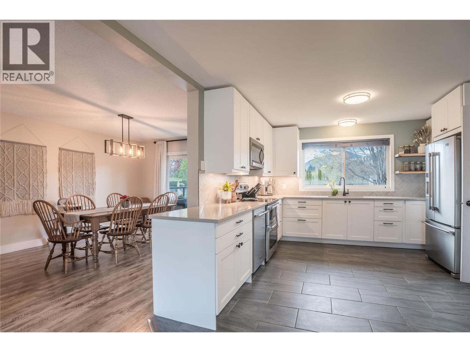 2513 Juniper Street, Summerland