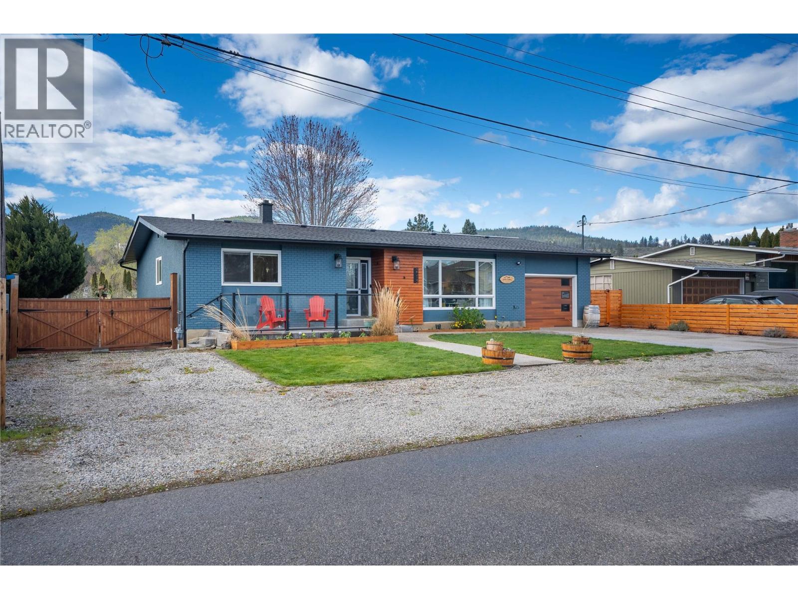 2513 Juniper Street, Summerland