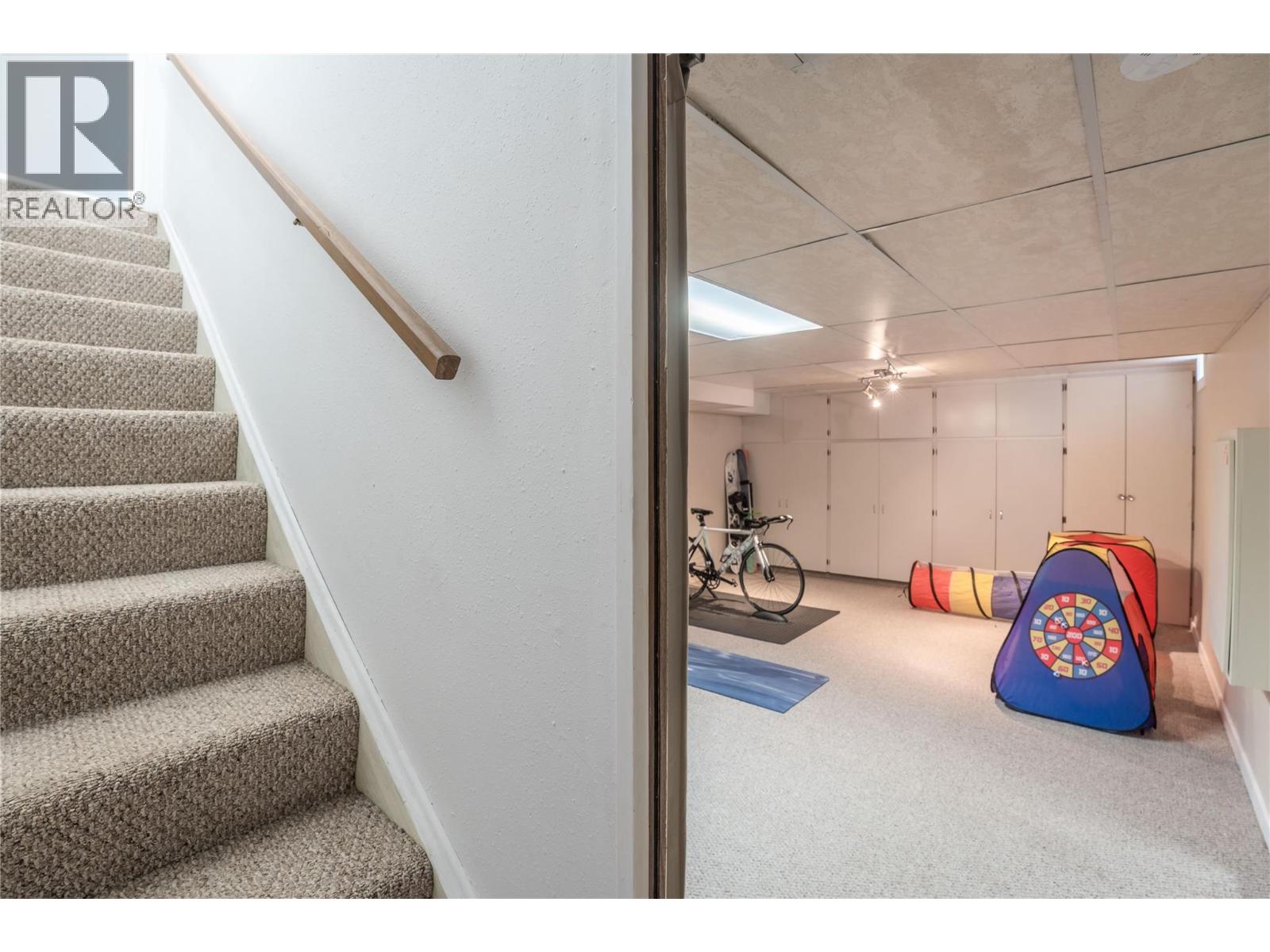 2513 Juniper Street, Summerland