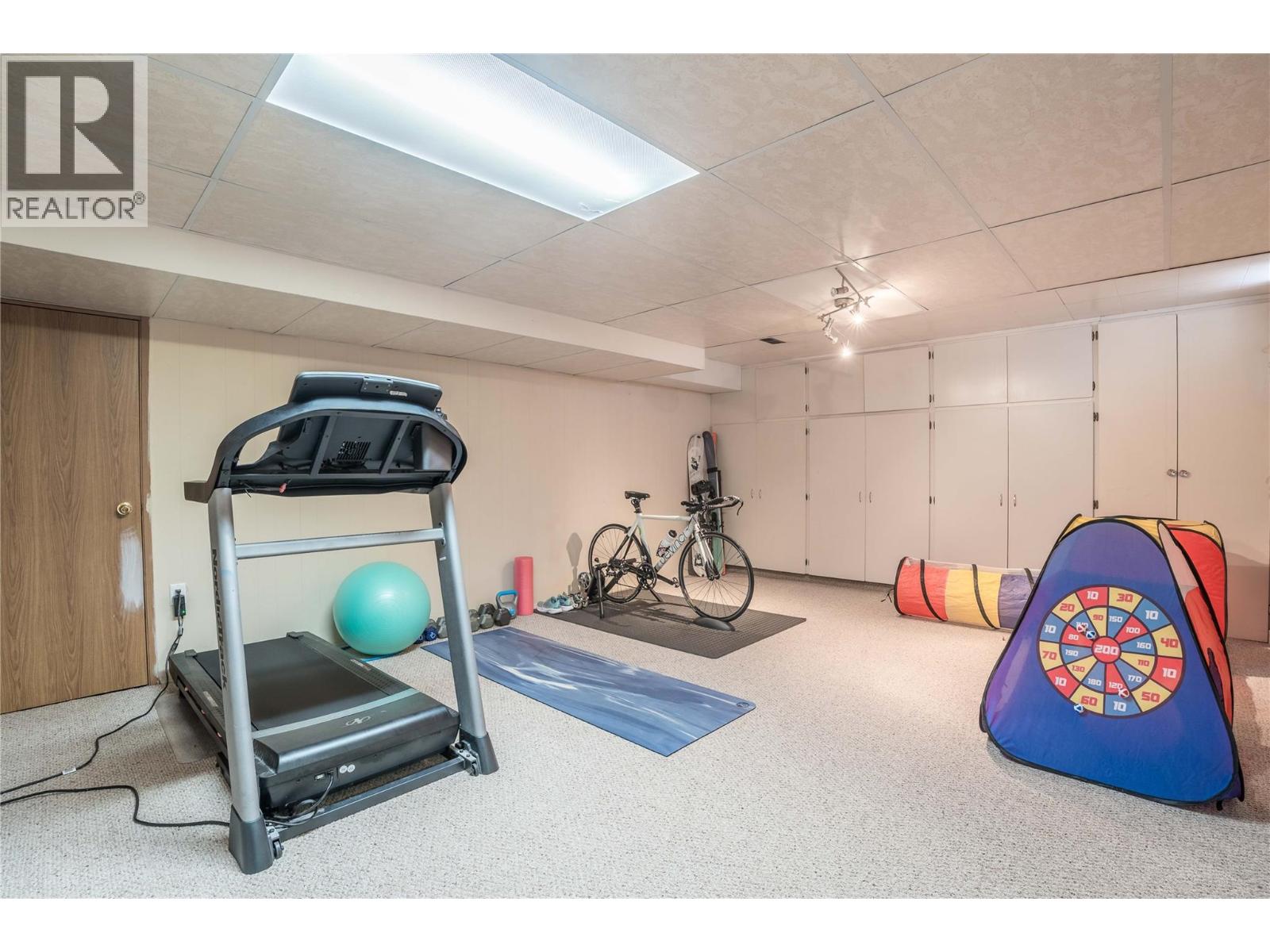 2513 Juniper Street, Summerland