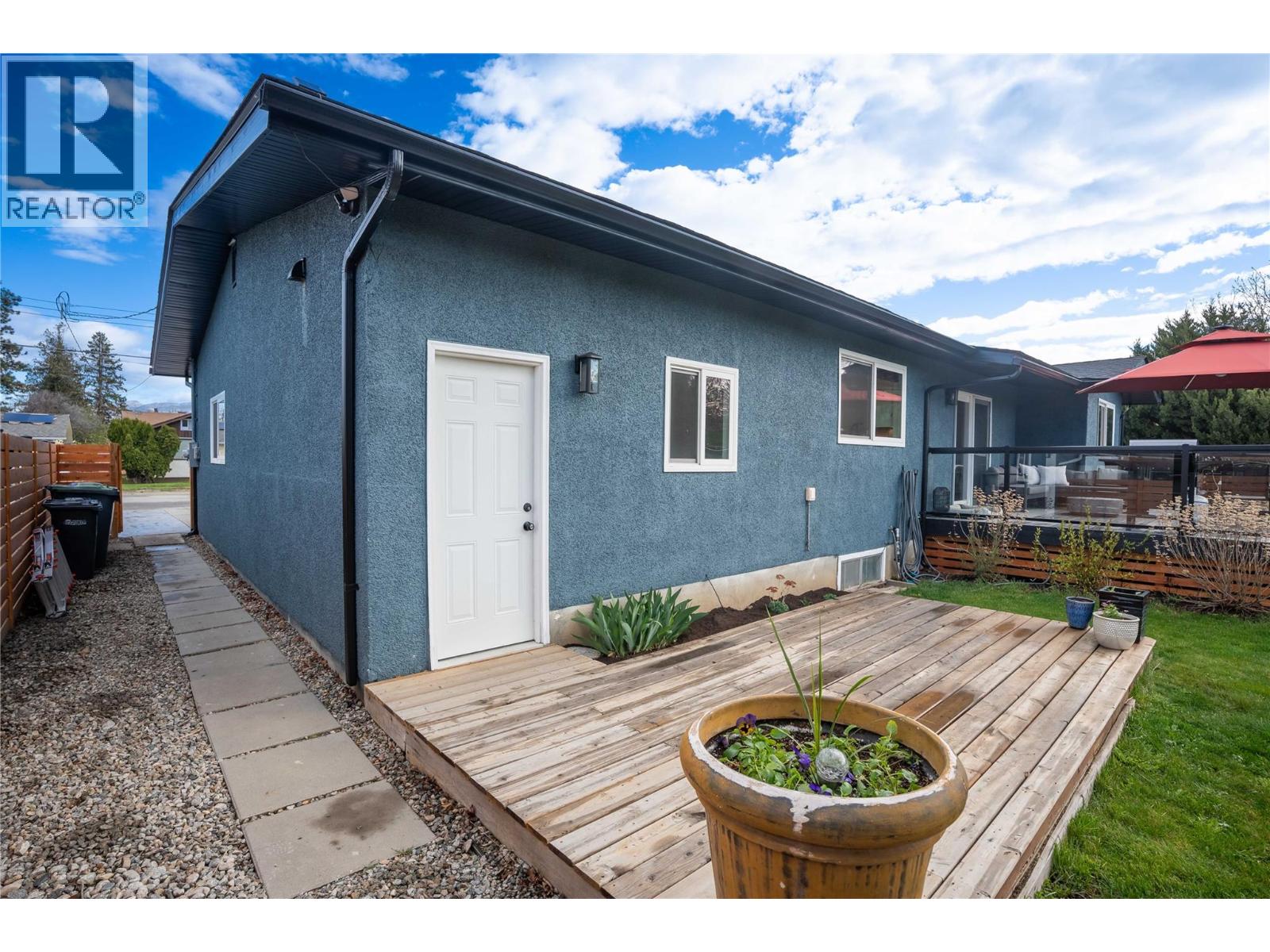 2513 Juniper Street, Summerland