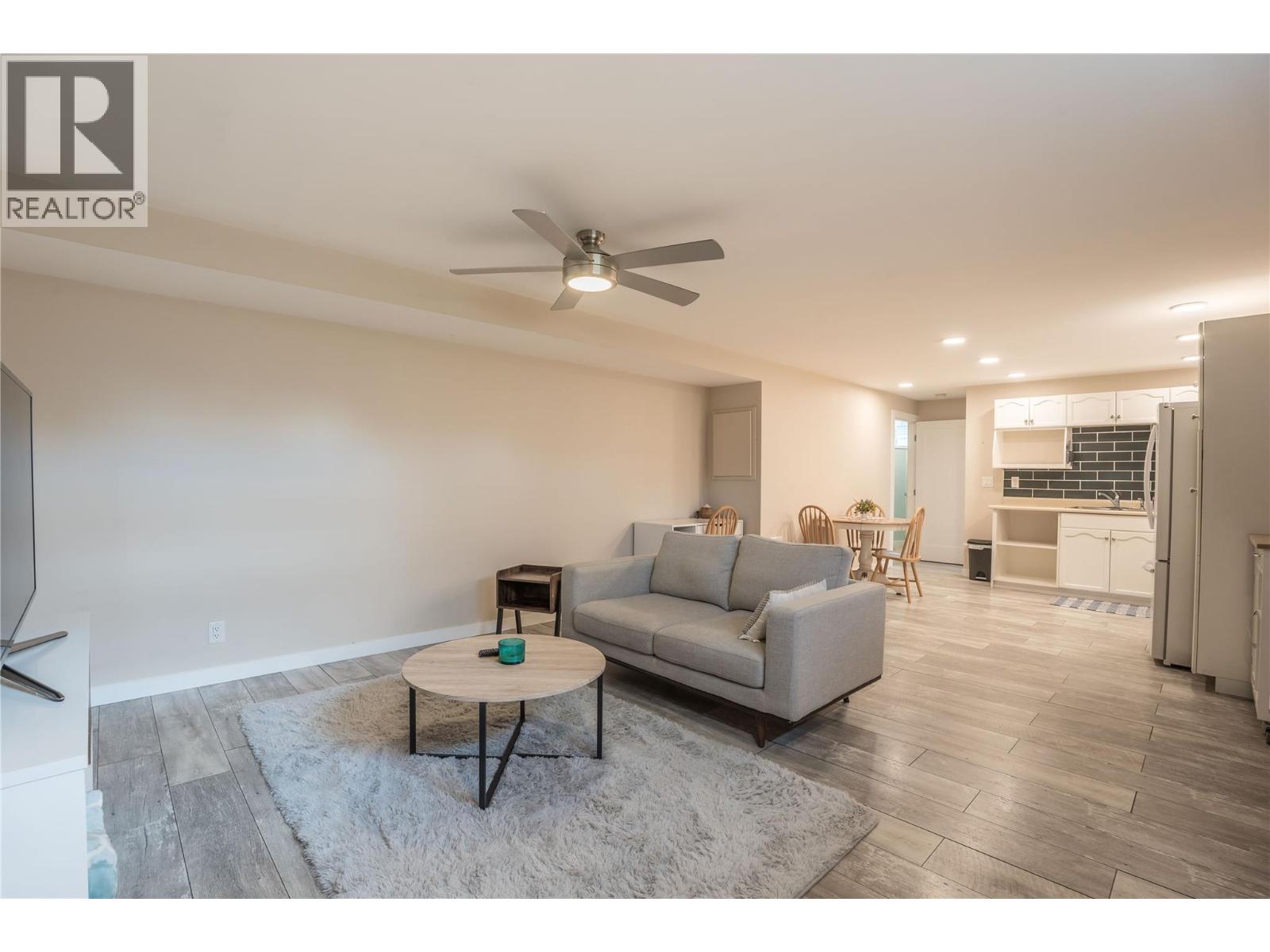 2513 Juniper Street, Summerland