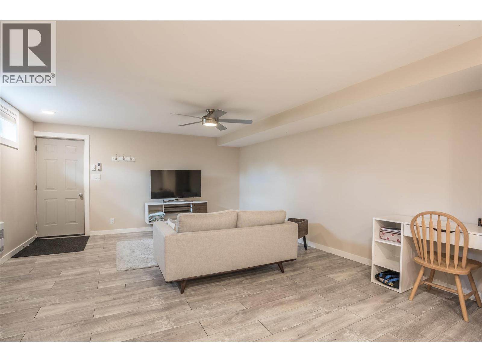 2513 Juniper Street, Summerland