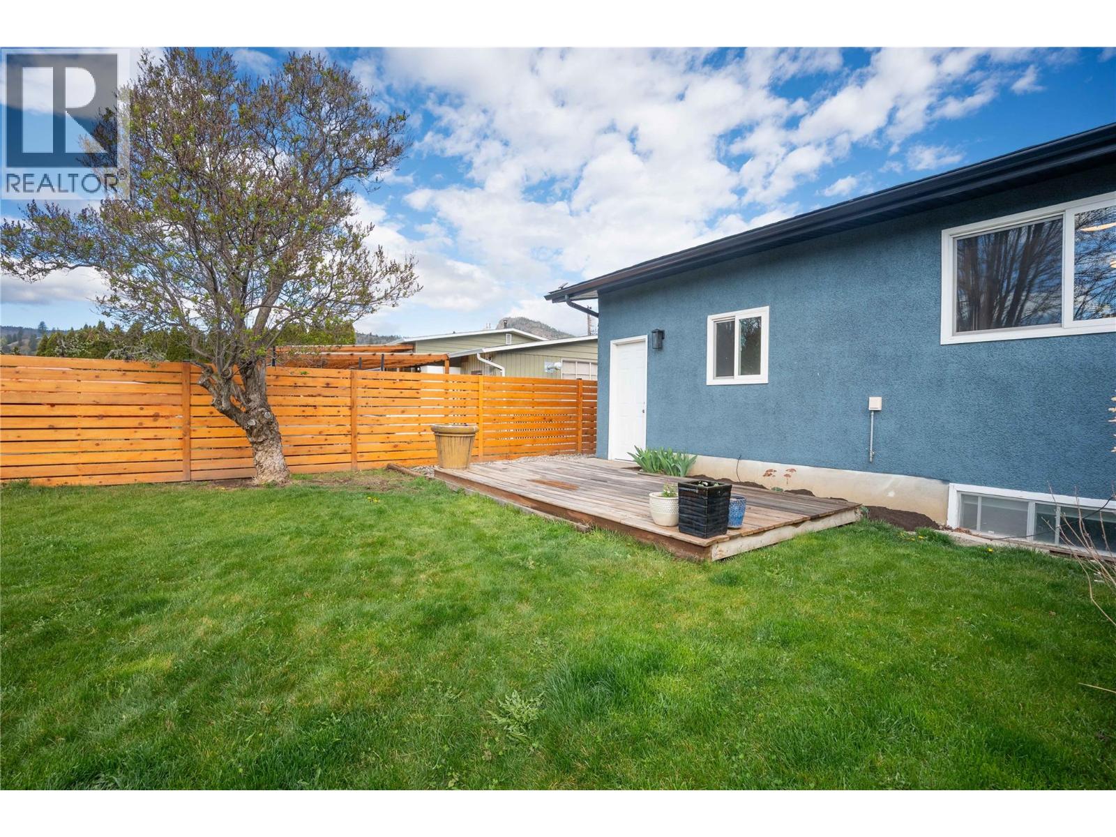 2513 Juniper Street, Summerland