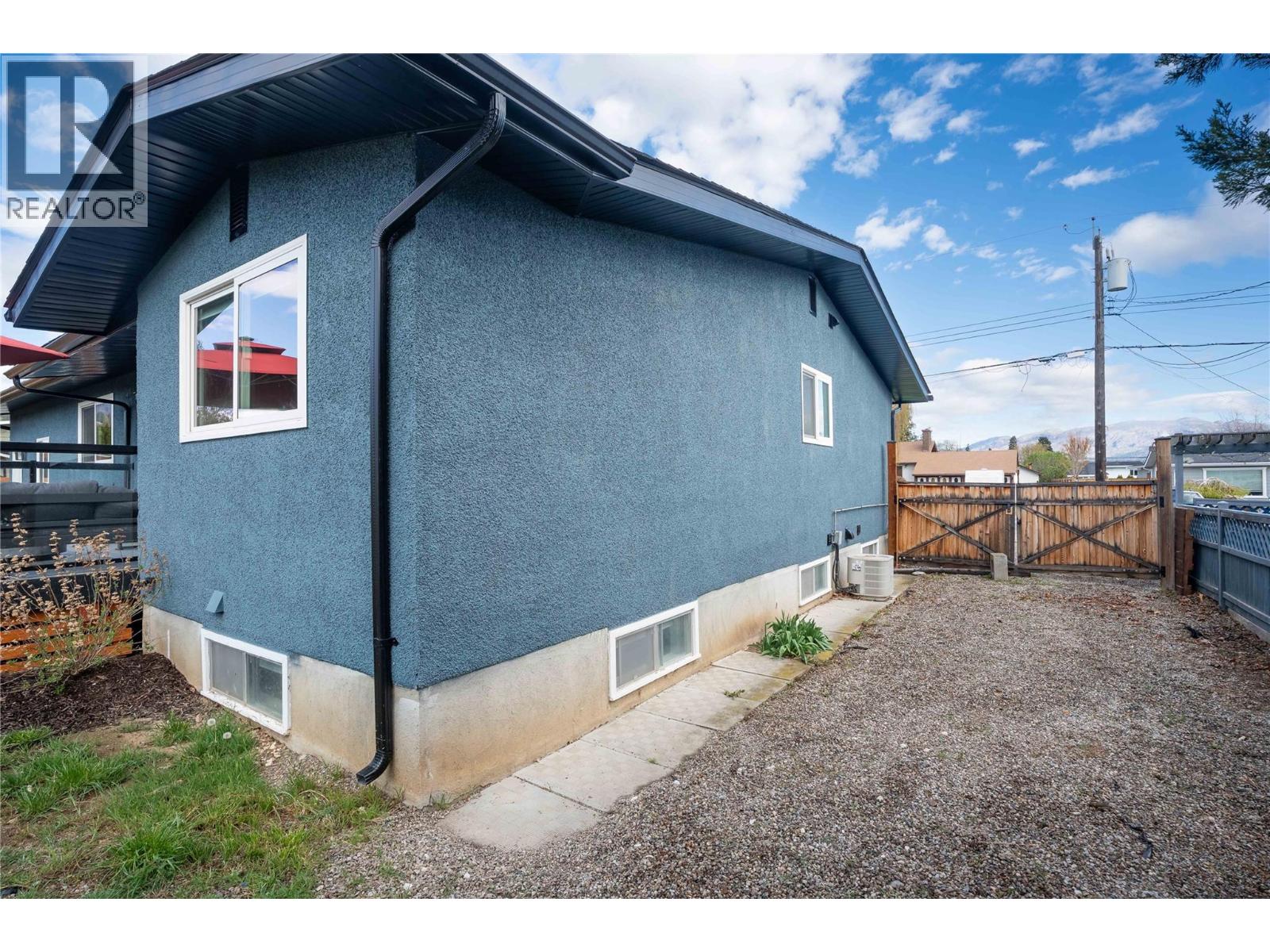 2513 Juniper Street, Summerland