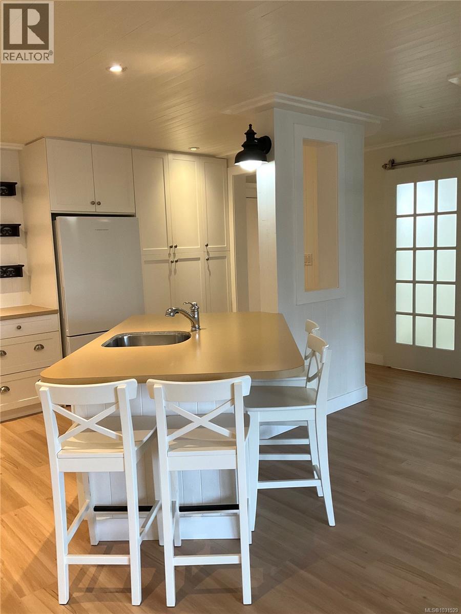 #114 2100 GRANITE ST - 4