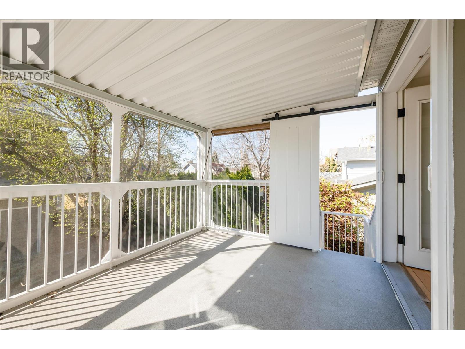 645 Francis Avenue, Kelowna