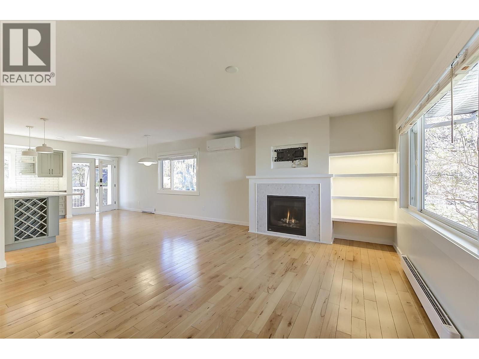 645 Francis Avenue, Kelowna