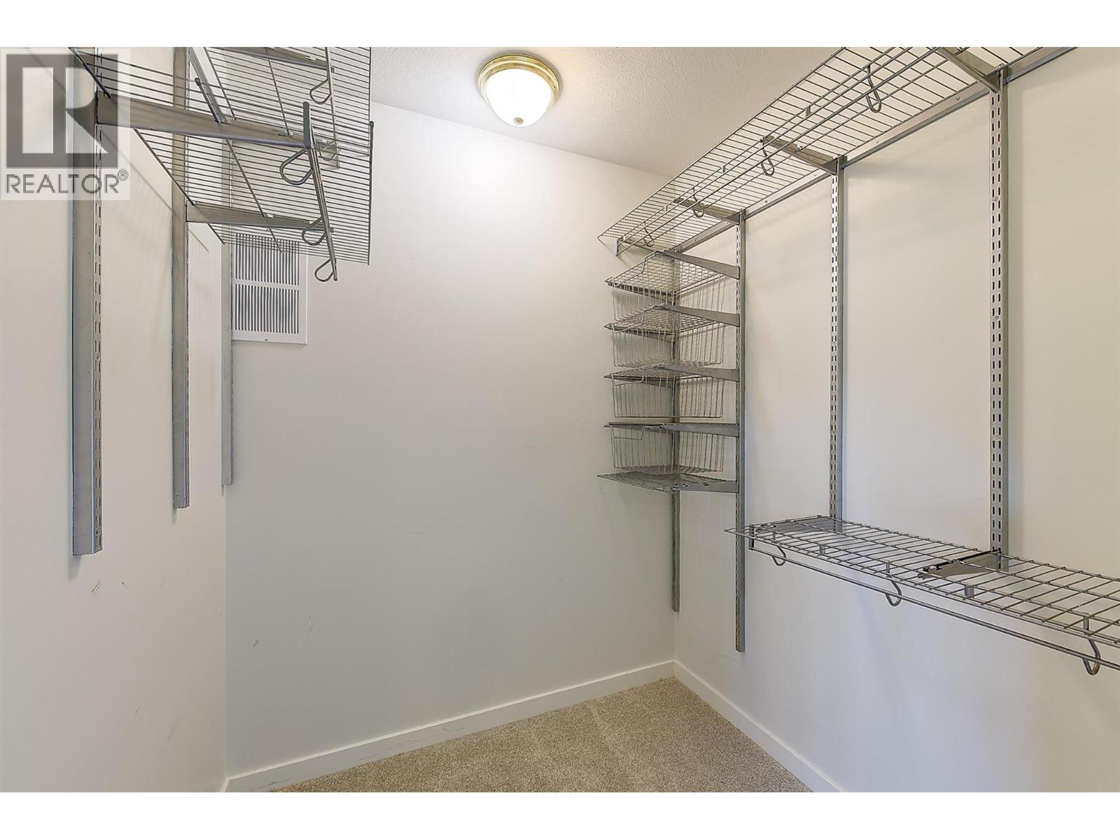 645 Francis Avenue, Kelowna