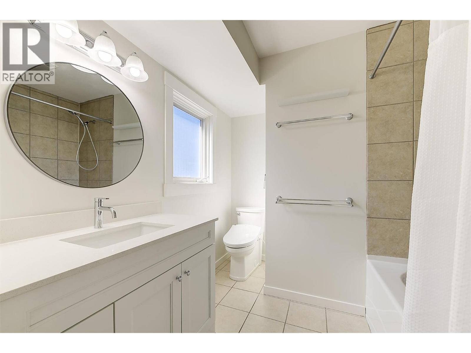645 Francis Avenue - 33