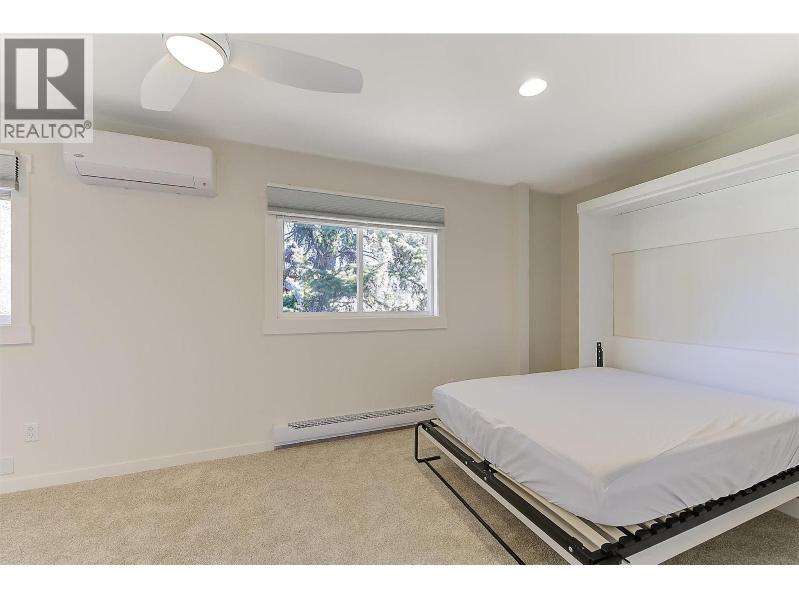 645 Francis Avenue, Kelowna