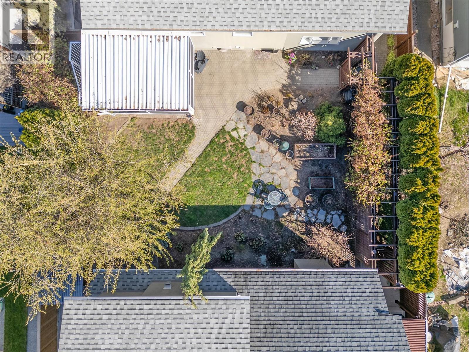 645 Francis Avenue, Kelowna