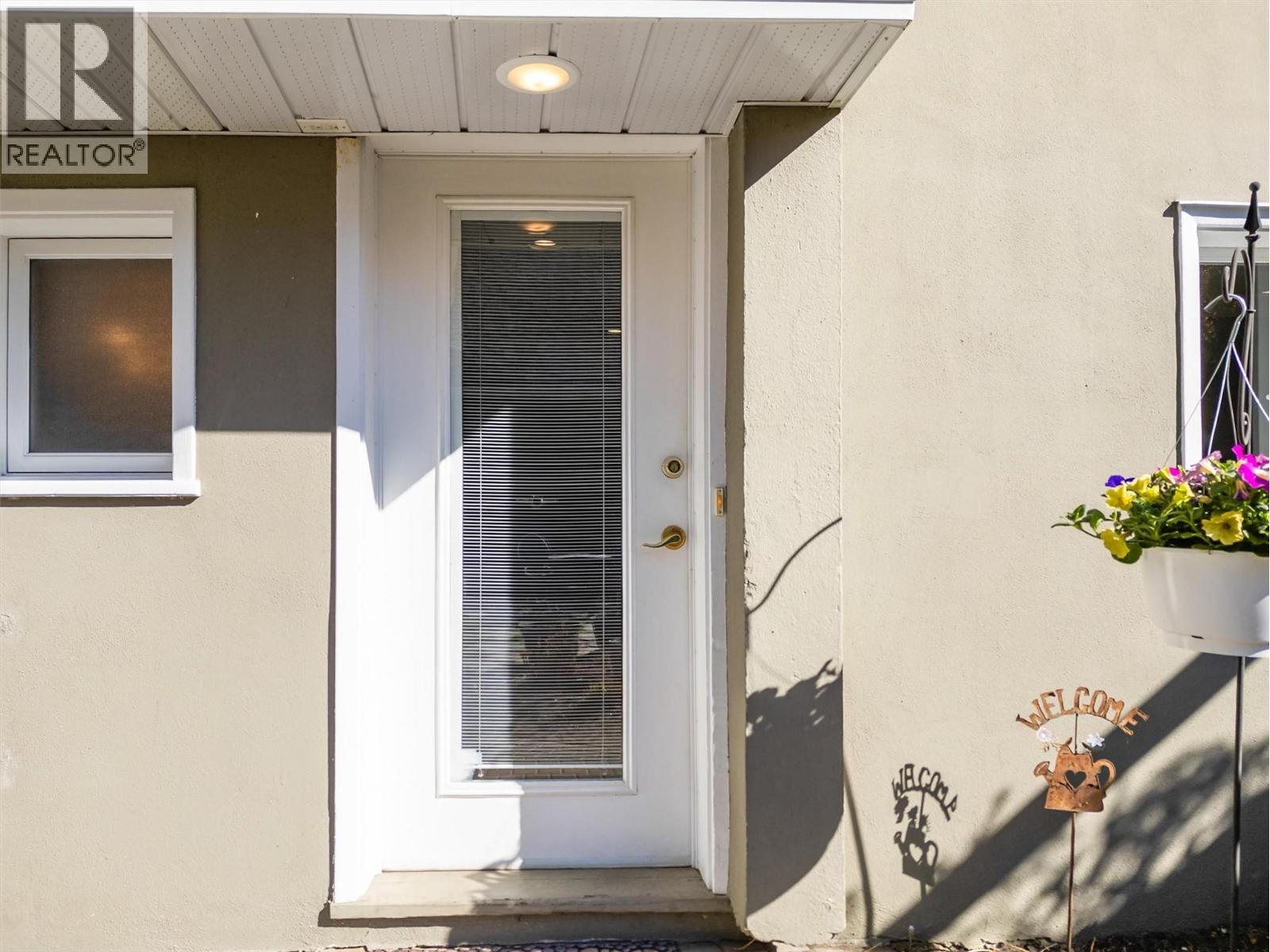 645 Francis Avenue, Kelowna