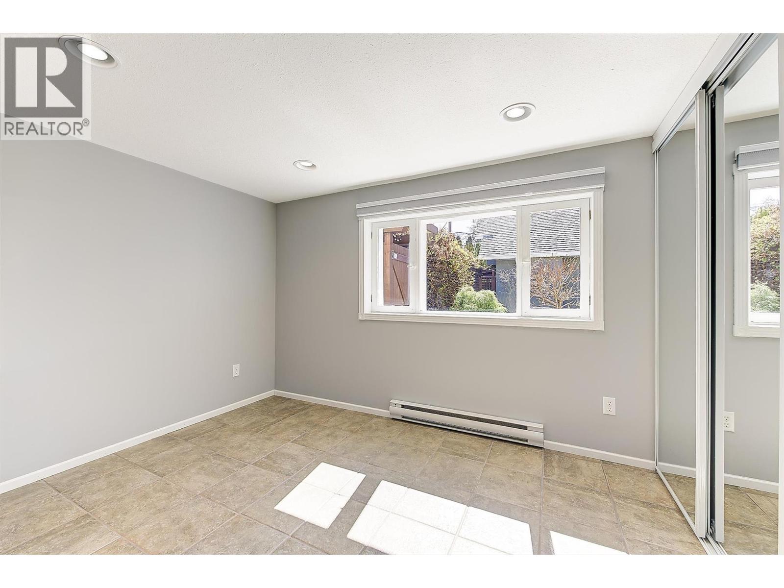 645 Francis Avenue, Kelowna