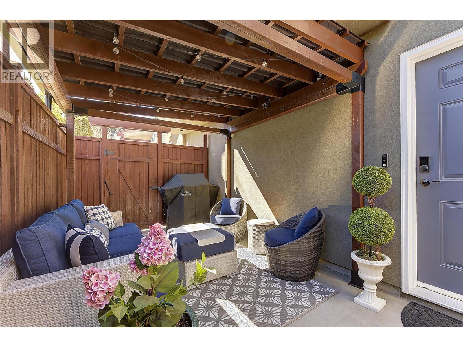 645 Francis Avenue, Kelowna