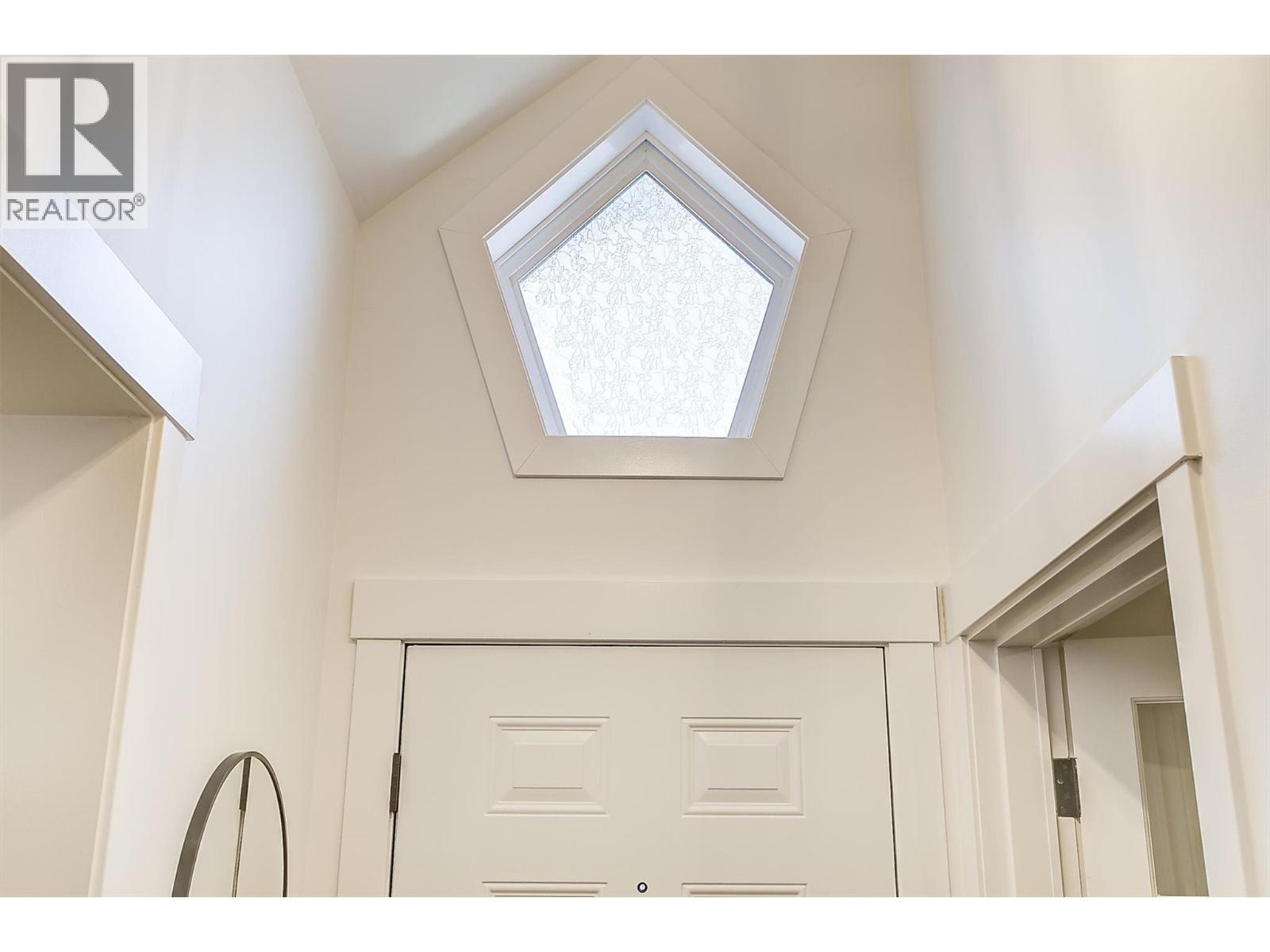 645 Francis Avenue, Kelowna