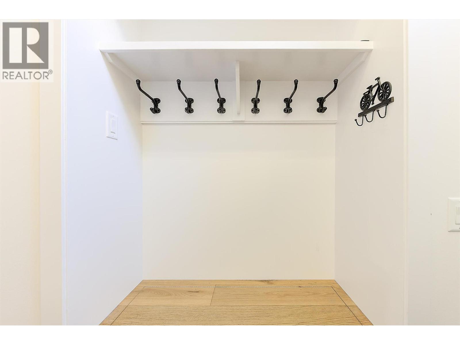 645 Francis Avenue, Kelowna