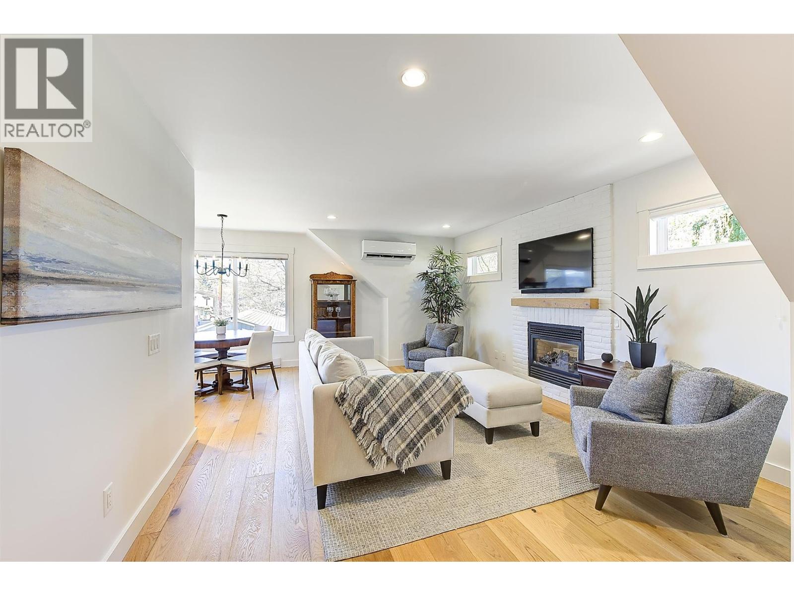 645 Francis Avenue, Kelowna