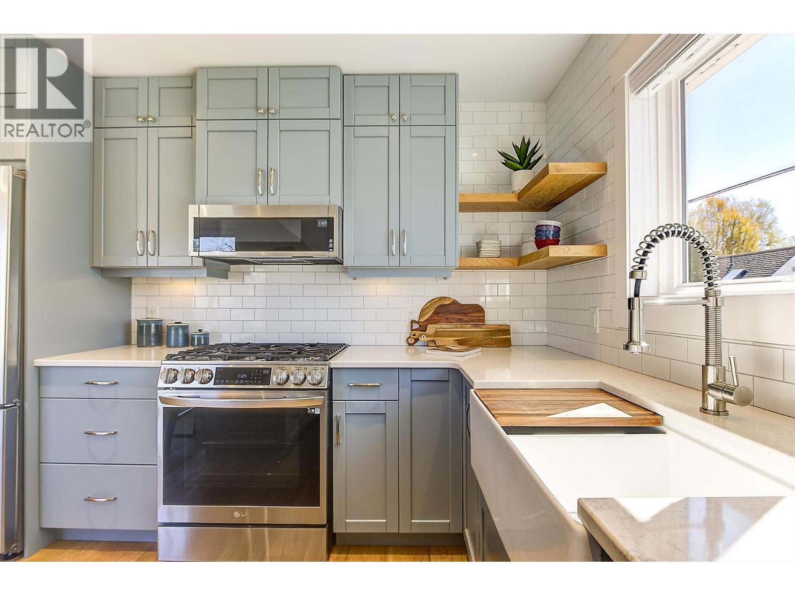 645 Francis Avenue, Kelowna