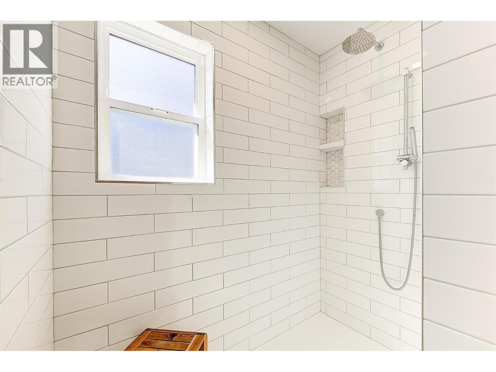 645 Francis Avenue - 82