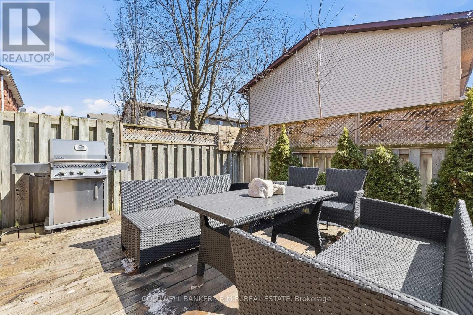 #12 811 WILSON ROAD N - 37