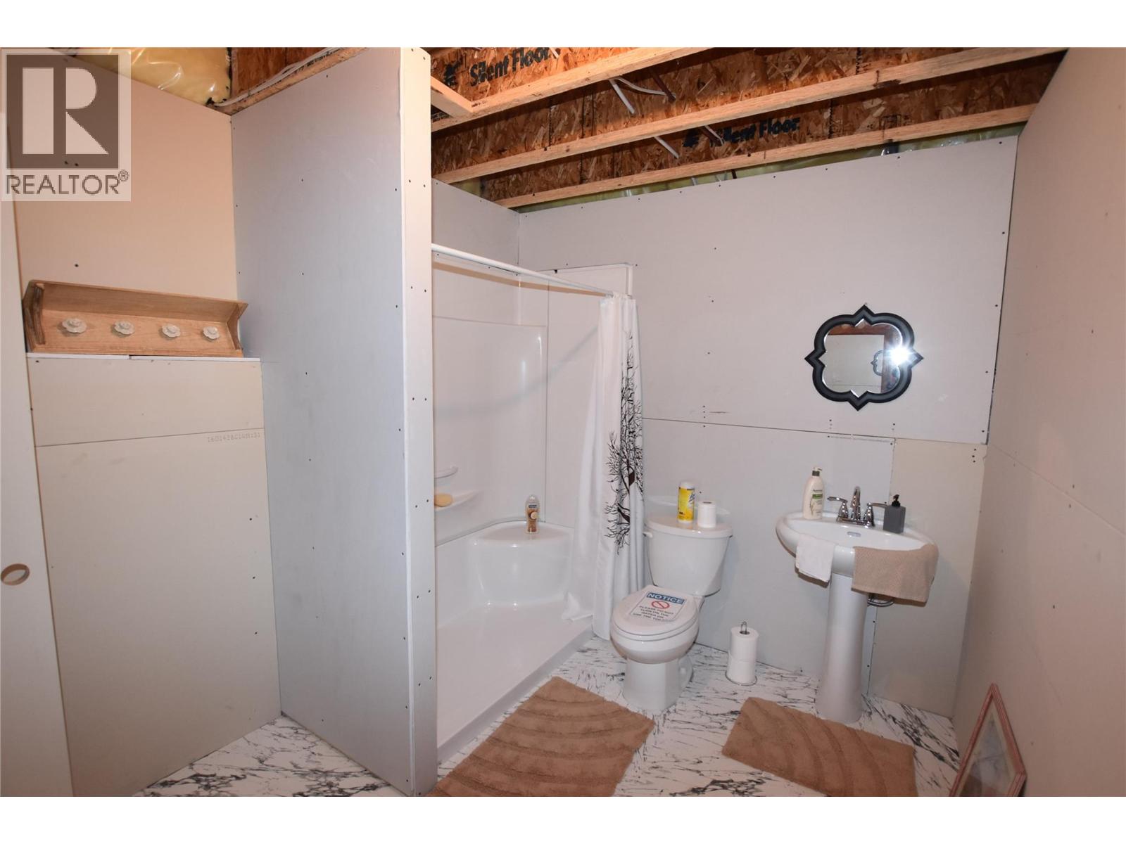 145 Falcon Avenue, Vernon