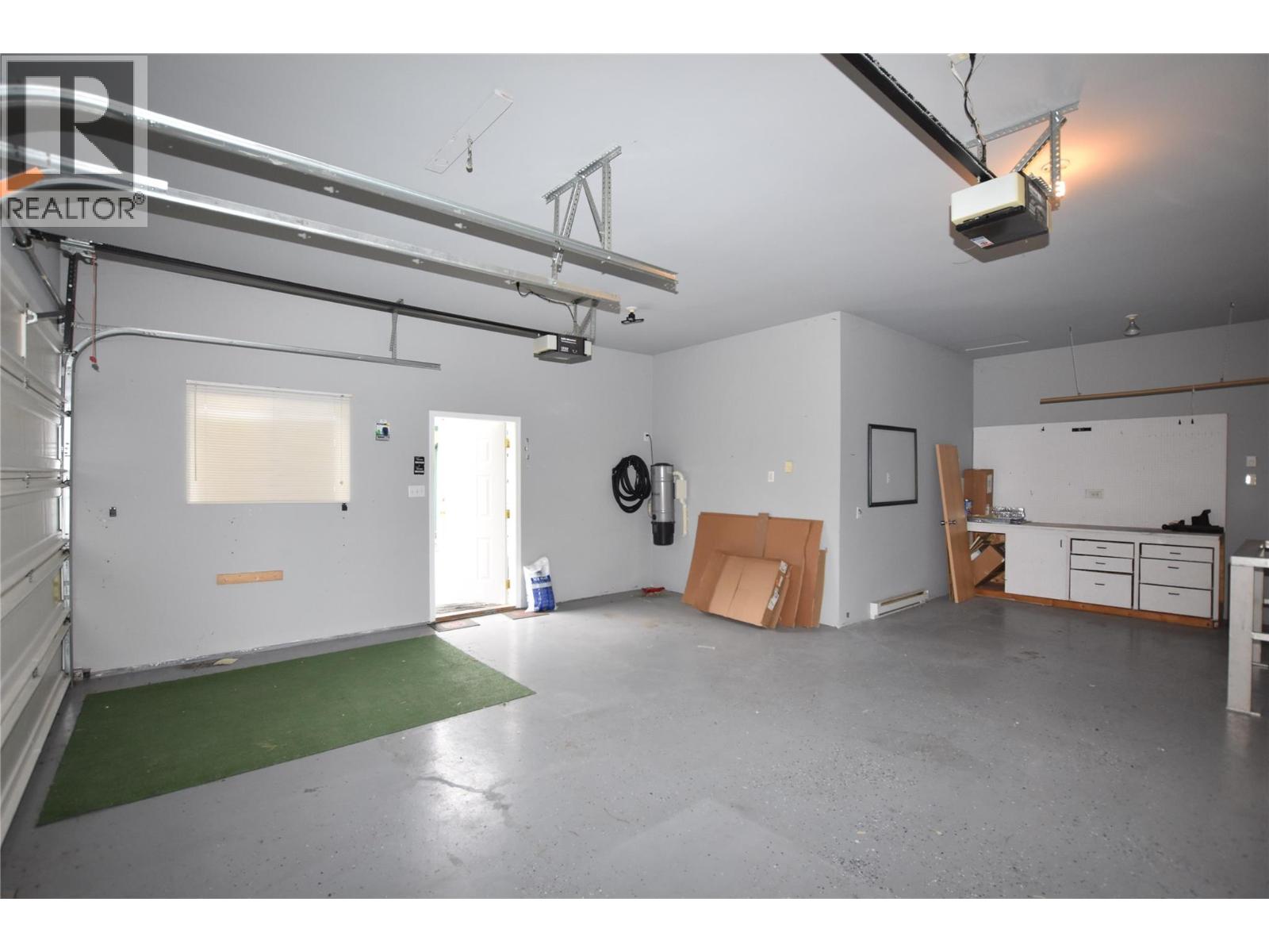 145 Falcon Avenue, Vernon