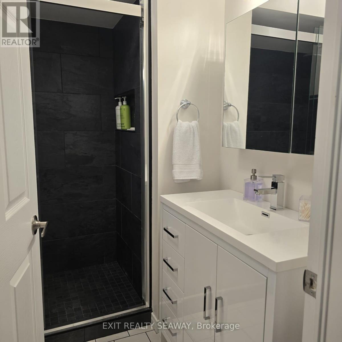 Master en-suite