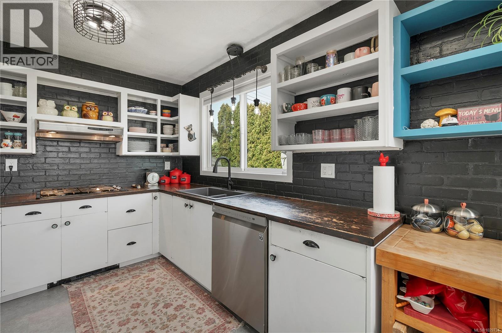 241 Alder St S - 15