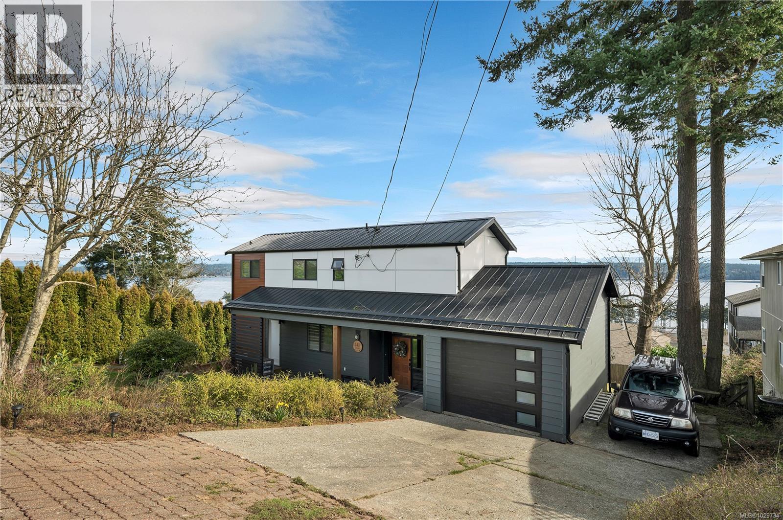 241 Alder St S - 67