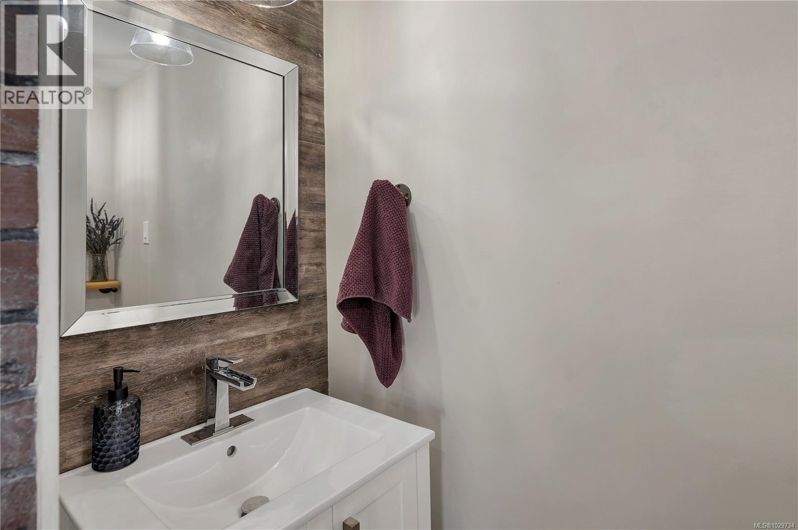 241 Alder St S - 30