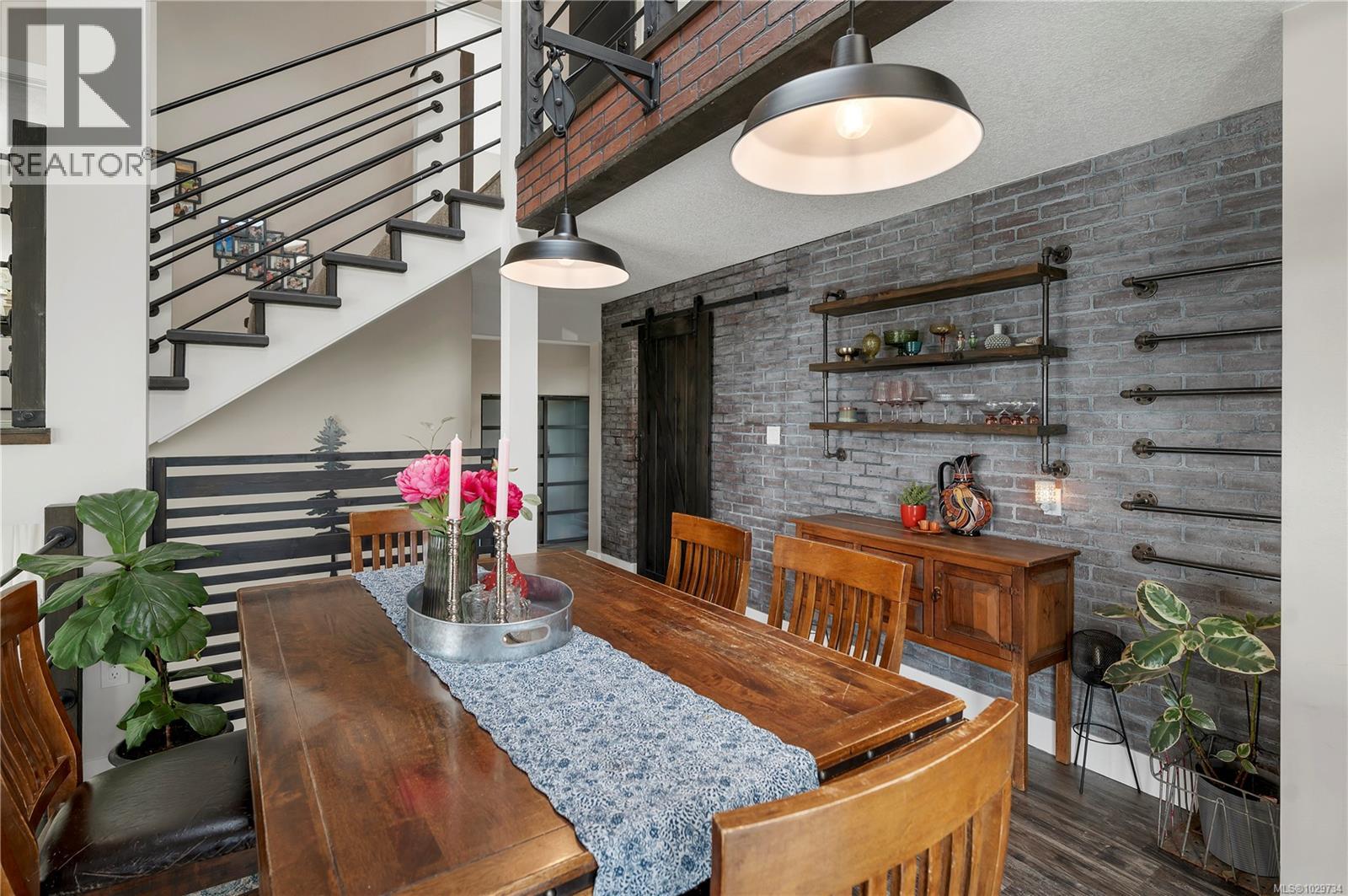 241 Alder St S - 13
