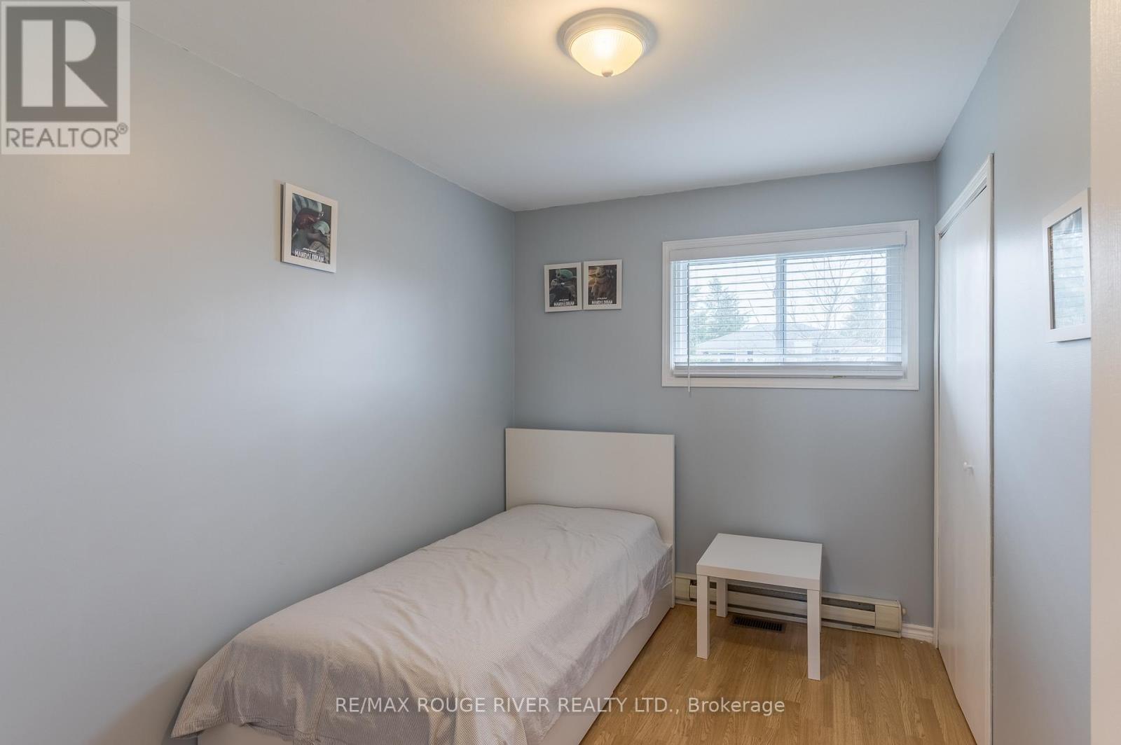 39 BAY ST STREET W - 22