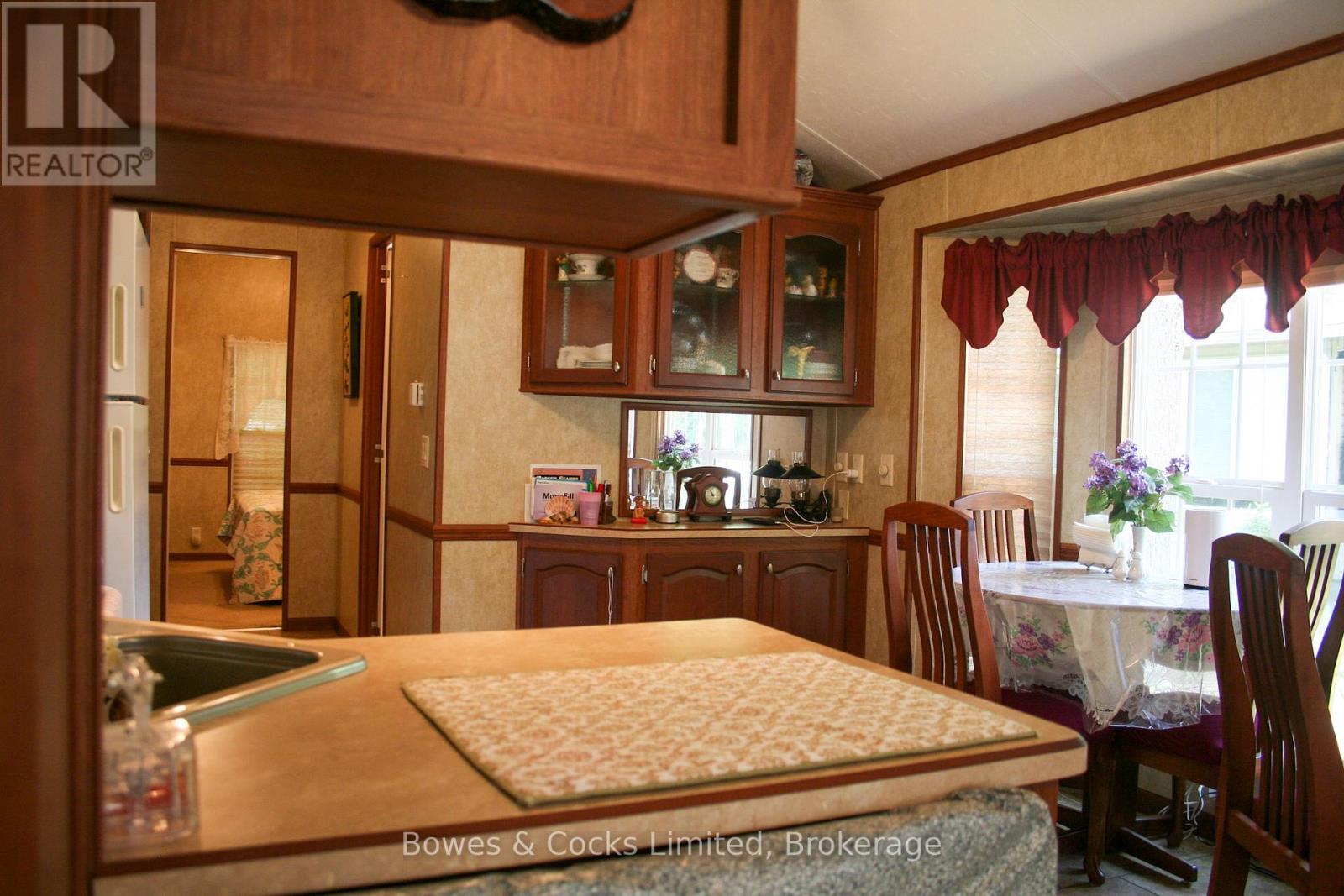2 ROCKHAVEN-PIONEER POINT — photo 16