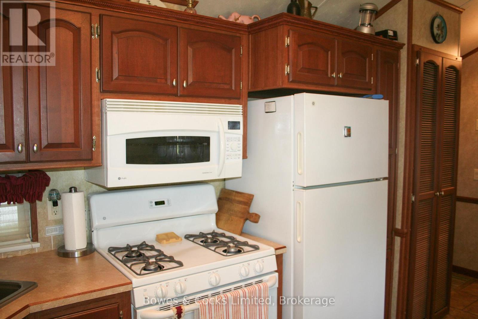 2 ROCKHAVEN-PIONEER POINT — photo 19