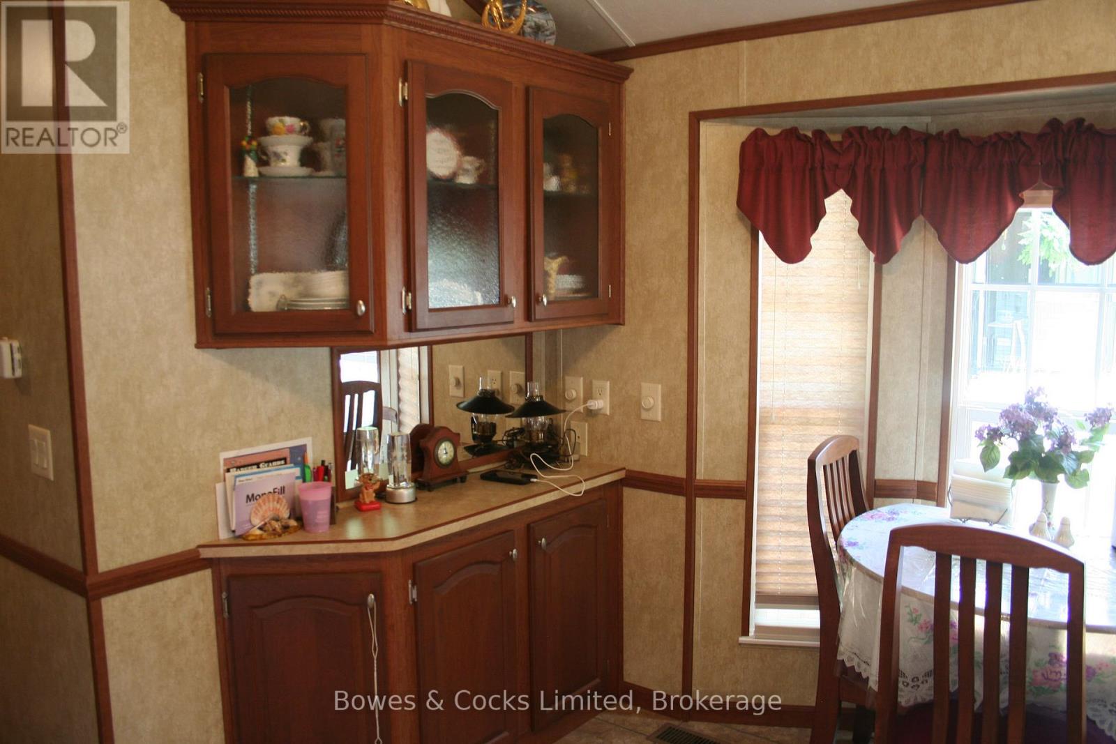 2 ROCKHAVEN-PIONEER POINT — photo 20