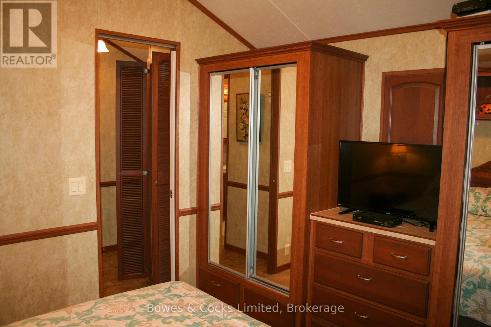 2 ROCKHAVEN-PIONEER POINT — photo 28