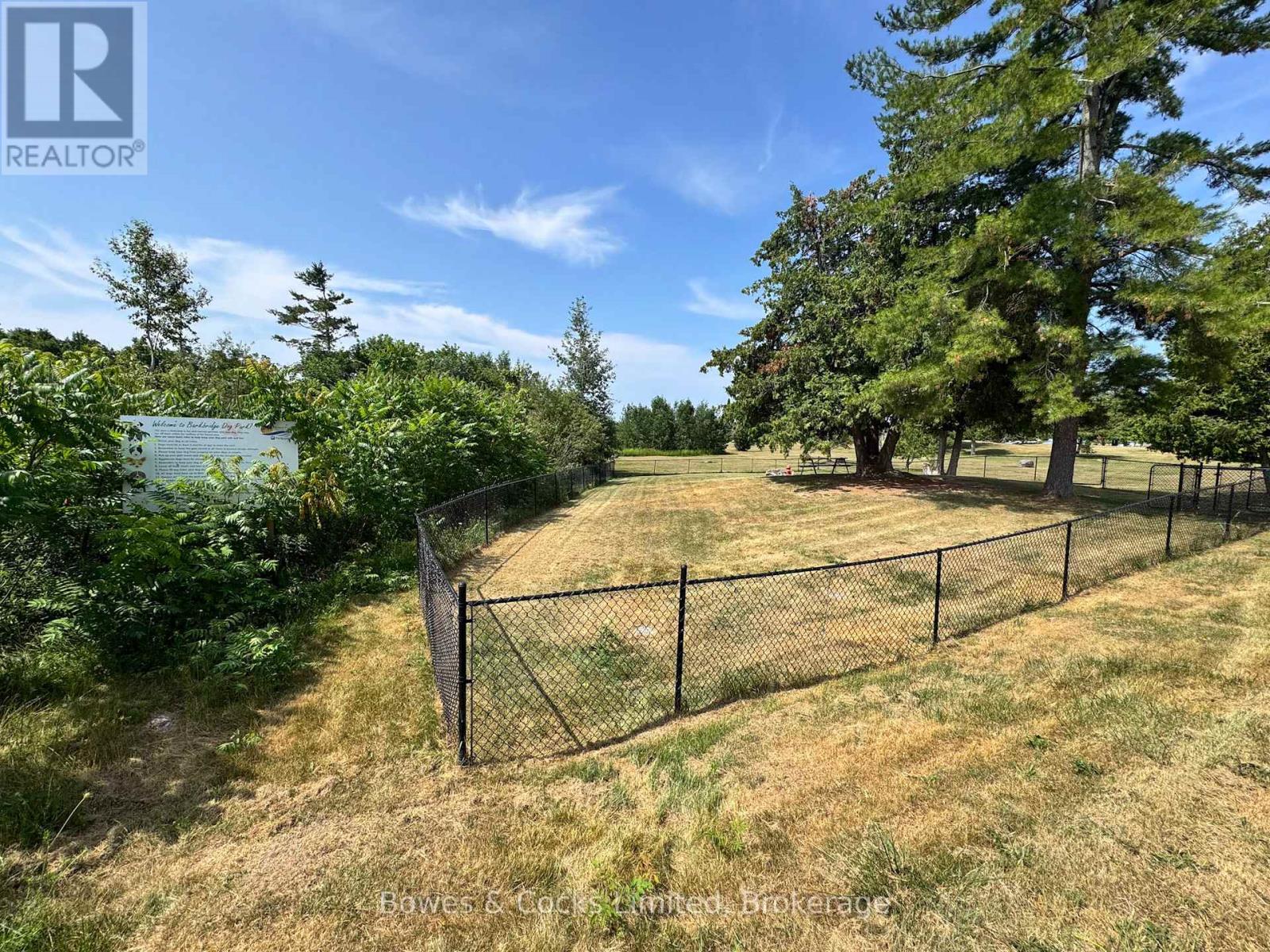 2 ROCKHAVEN-PIONEER POINT — photo 41